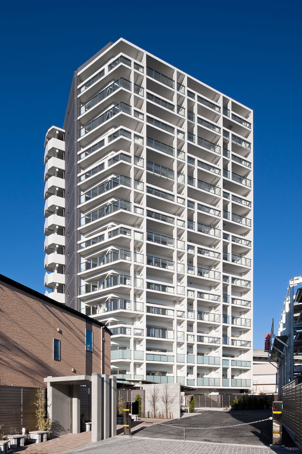 レーベンハイム舎人